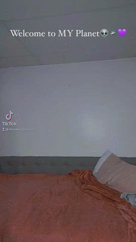 Blonde OnlyFans TikTok clip