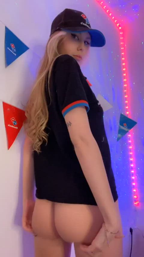 Iβll deliver your pizza fast if you will cum in my ass