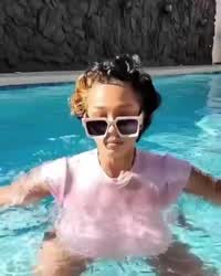 Boobs Huge Tits Tits Underwater Wet Wet Pussy clip