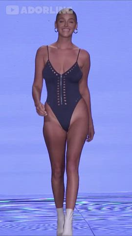 Elizabeth Turner clip