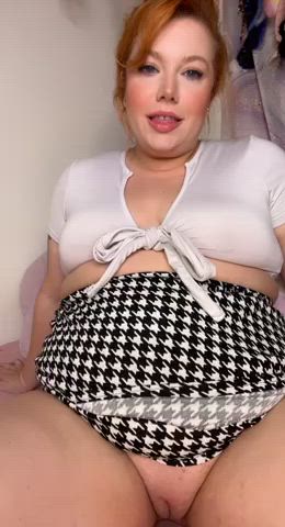 bbw bouncing bouncing tits chubby pierced pussy skirt upskirt clip