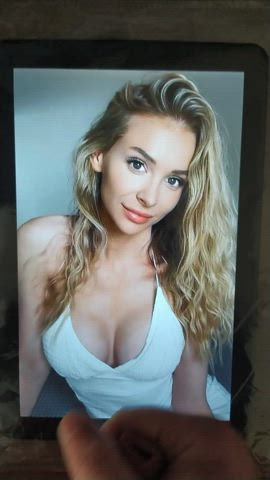 blonde celebrity cum cumshot facial gamer girl tiktok tribute clip