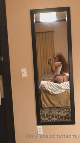 ass just eating up that thong π©