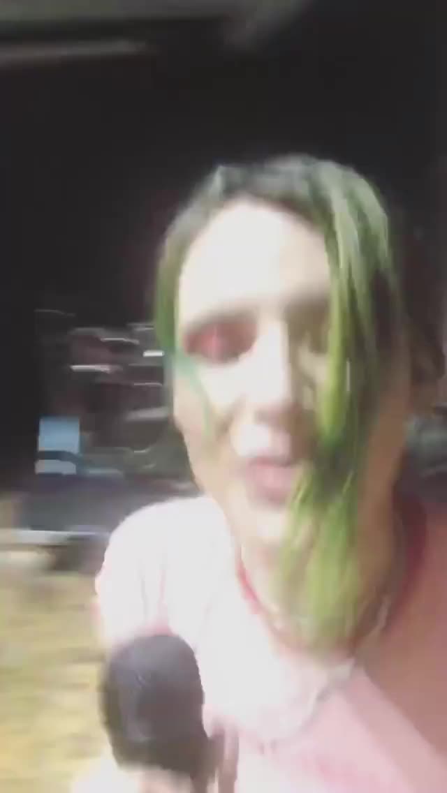 Bella Thorne clip