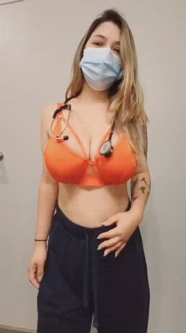 big tits bouncing tits bra huge tits topless clip