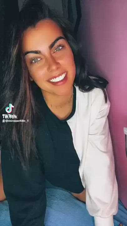 OnlyFans Teen TikTok clip