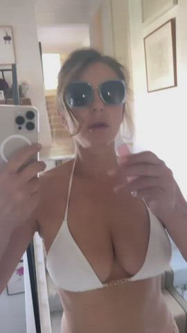 bikini cleavage elizabeth hurley clip