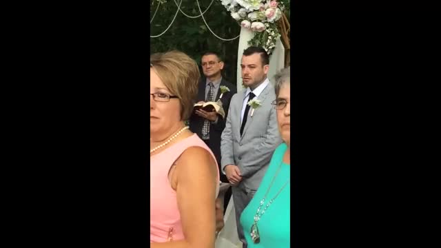 Wedding clip