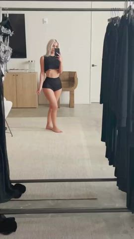 bikini kim kardashian legs clip