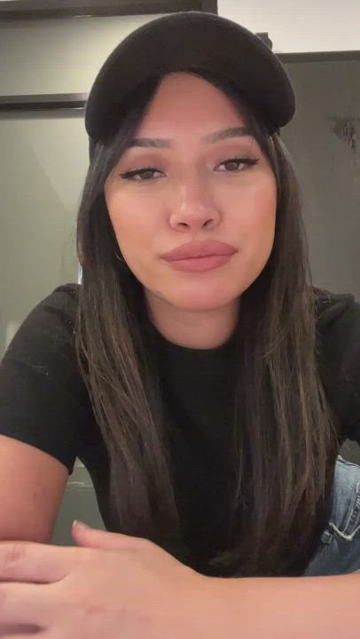 Booty Jeans Model clip