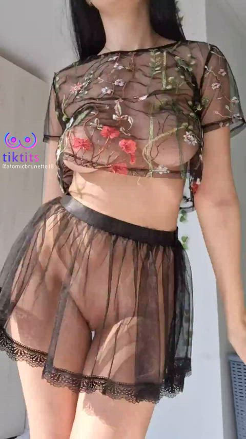 My busty soft tits like to jiggle when they see your cock π¦ π€€
