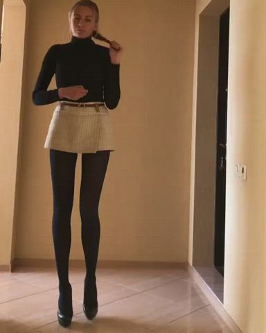 Heels Pantyhose Upskirt clip