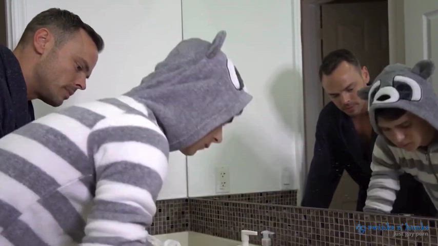 ass ass spread asshole big ass cowgirl gay twink clip