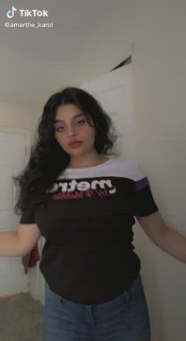arab big tits huge tits lebanese muslim natural tits tiktok clip