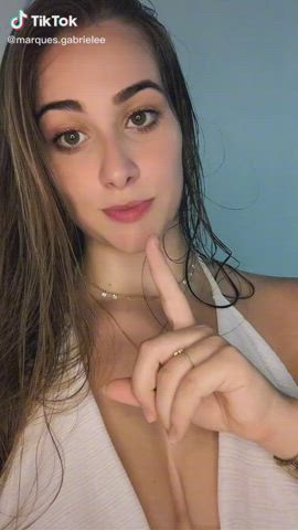 Big Tits Boobs Cleavage TikTok clip