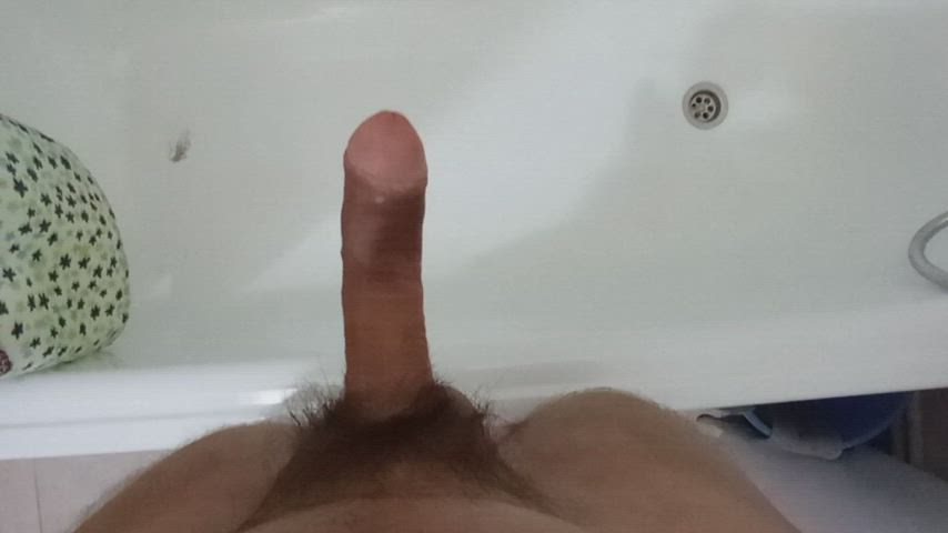 I pee in the morning with an erection
