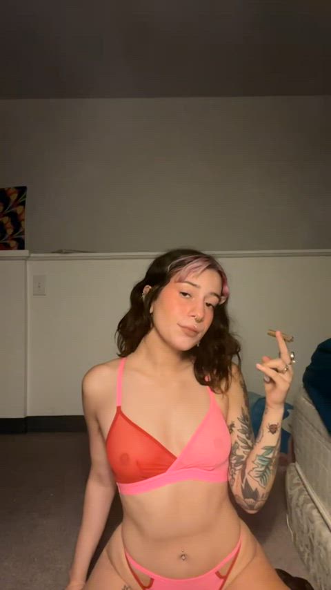 a blunt + my new fave lingerie set π₯°