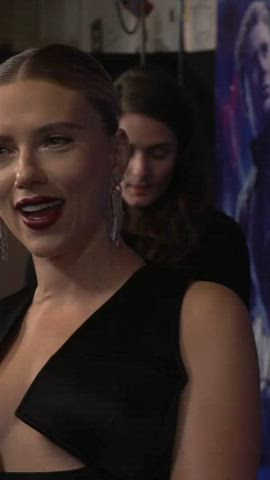 cleavage scarlett johansson sexy clip
