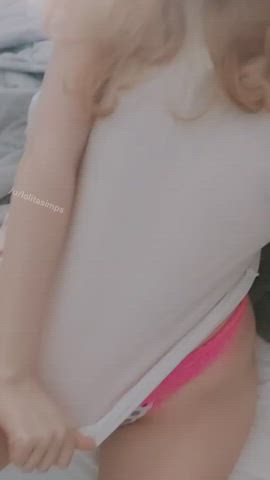 Nobody expects my tits and hips to be so full at 18 😋