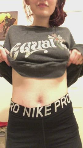 bathroom boobs milf clip