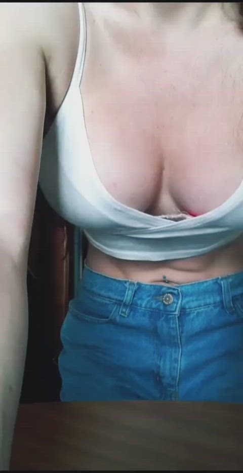 fit fit chicks fitness muscles muscular girl clip