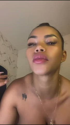 asmr amateur colombian eye contact latina sloppy sucking clip