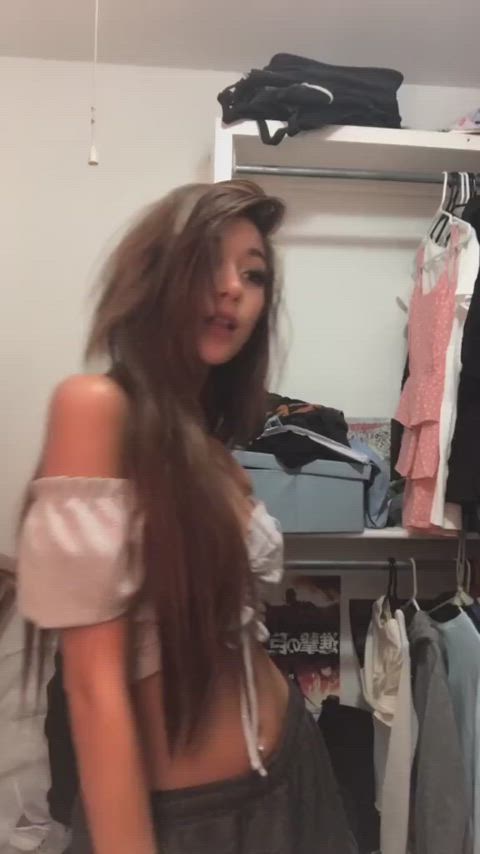 dancing teen tiktok clip