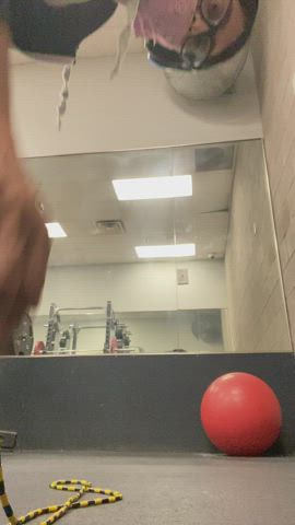 Dedicated gym girl.
