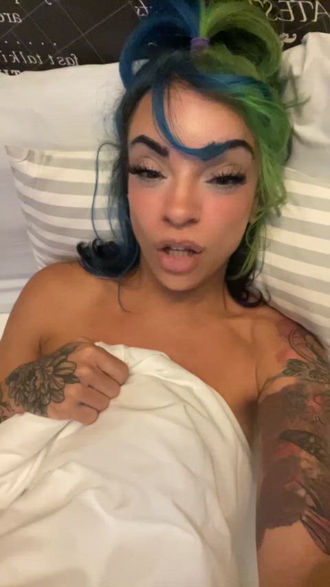 I’m live on Snapchat! Dacey.belle - always check the story !
