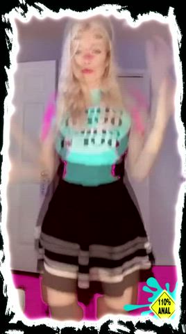 dancing party twerking clip