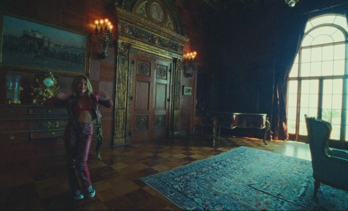 American Blonde Olivia Holt clip
