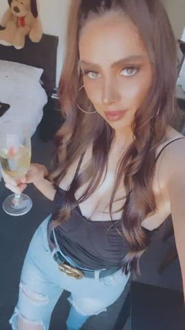 Brunette Jeans Small Tits clip