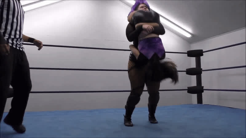 brunette new zealand wrestling clip