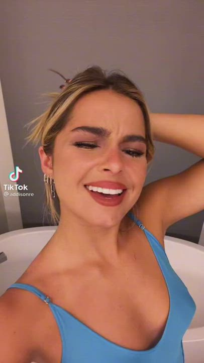 Dancing TikTok Twerking clip