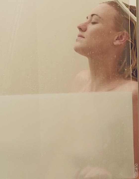 Blonde Celebrity Masturbating Yvonne Strahovski clip