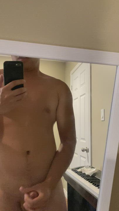 Need a bud on his knees catching this load instead of the mirror