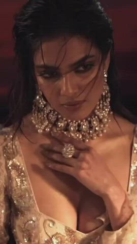 Boobs Saree Seduction clip