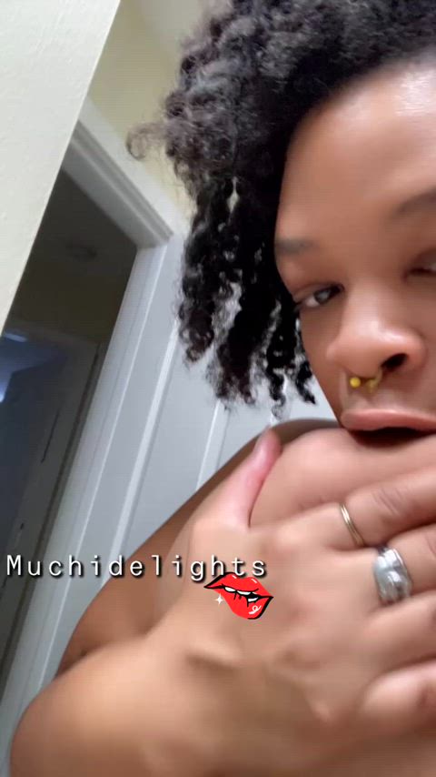 Suckling party with me this morning