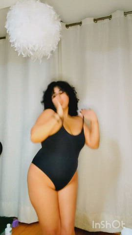 Could my boobs be any more perfect?๐
๐ฆ