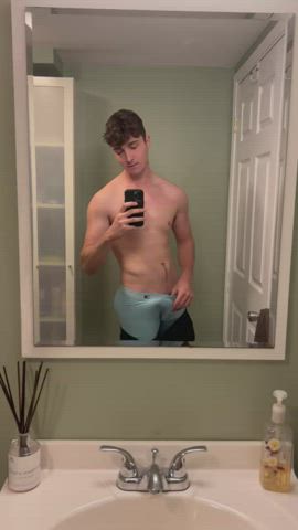 Everyone was home so I had to cum in the bathroom
