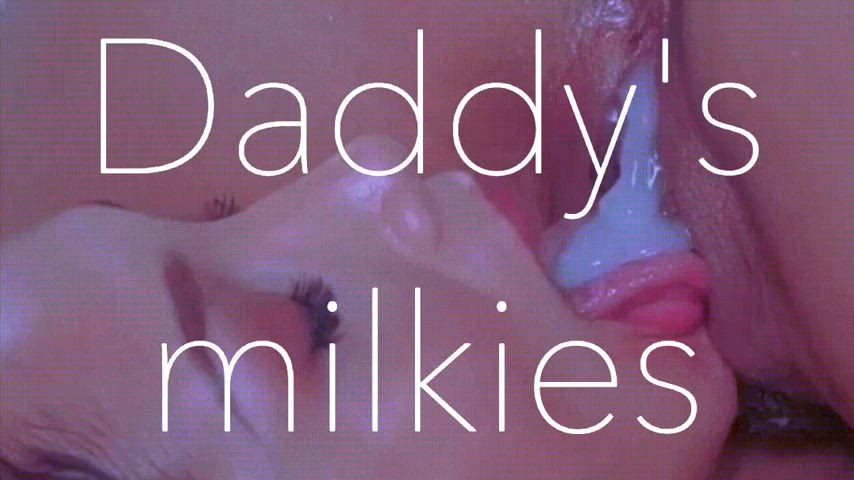 Breakfast for my girls 🥛