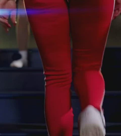 booty celebrity madelaine petsch clip