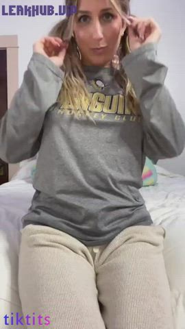 blonde feet pussy tiktok clip