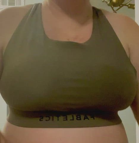 big tits chubby huge tits titty drop clip