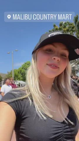 Celebrity Cleavage Small Tits clip