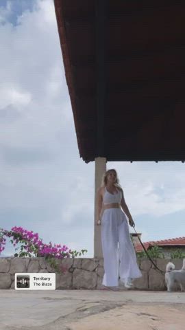 belly button blonde boobs clip