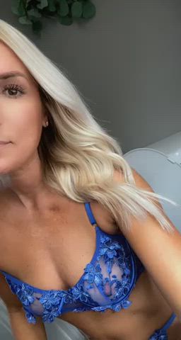 lingerie mom peeing clip