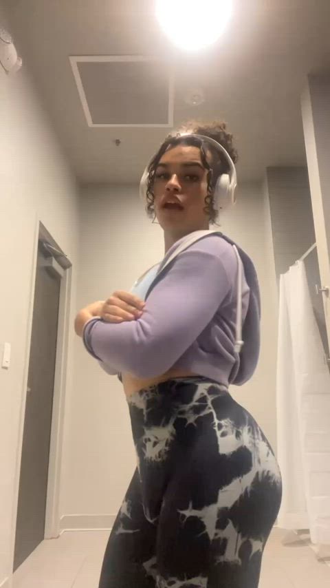 Any love for a fit femboy? ππ₯Ή