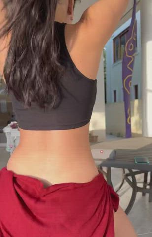 Brunette Dancing Hair clip
