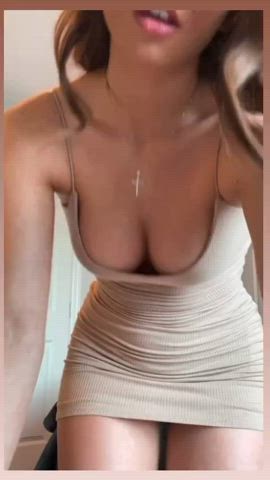 brunette teen tiktok clip